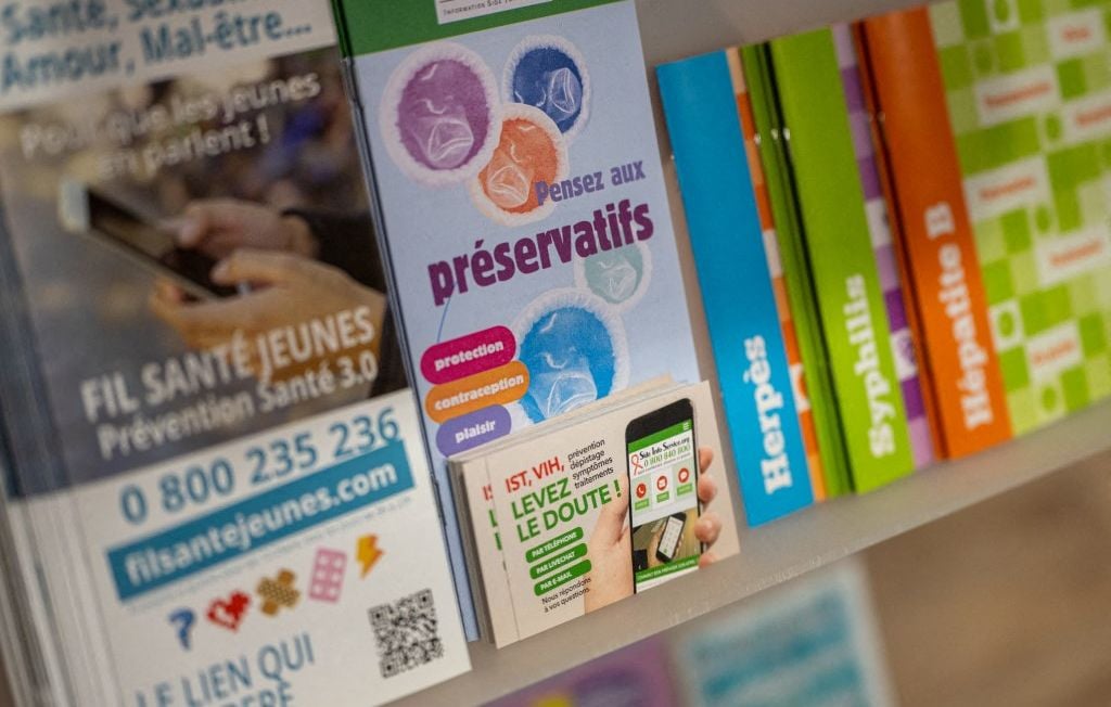 Jeunes, contraception, Sida : points clés de la stratégie nationale pour la santé sexuelle.