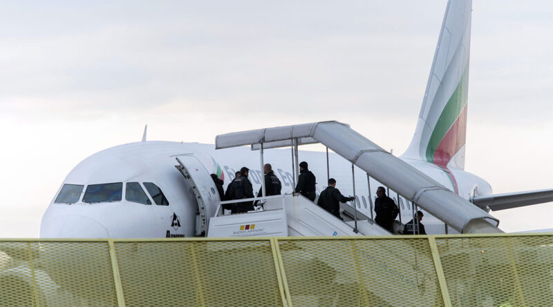 Jusqu’à 37.000 dollars pour encourager le retour volontaire des migrants en Schengen