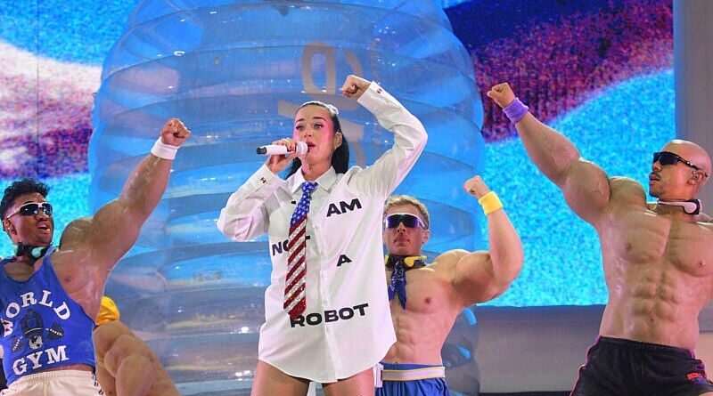 Katy Perry évoque une rupture « difficile » avec Orlando Bloom