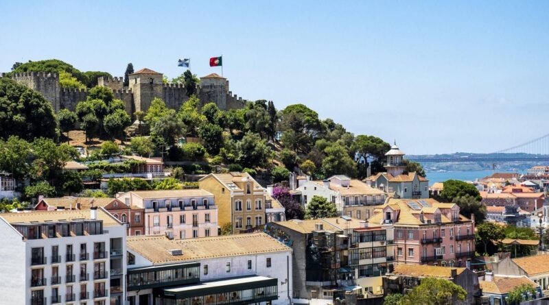 Le jeune Français disparu au Portugal retrouvé vivant et hospitalisé