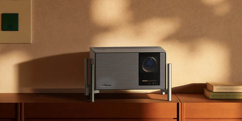 Le vidéoprojecteur Xgimi Titan Noir triple laser 4K à -700 € et 300″