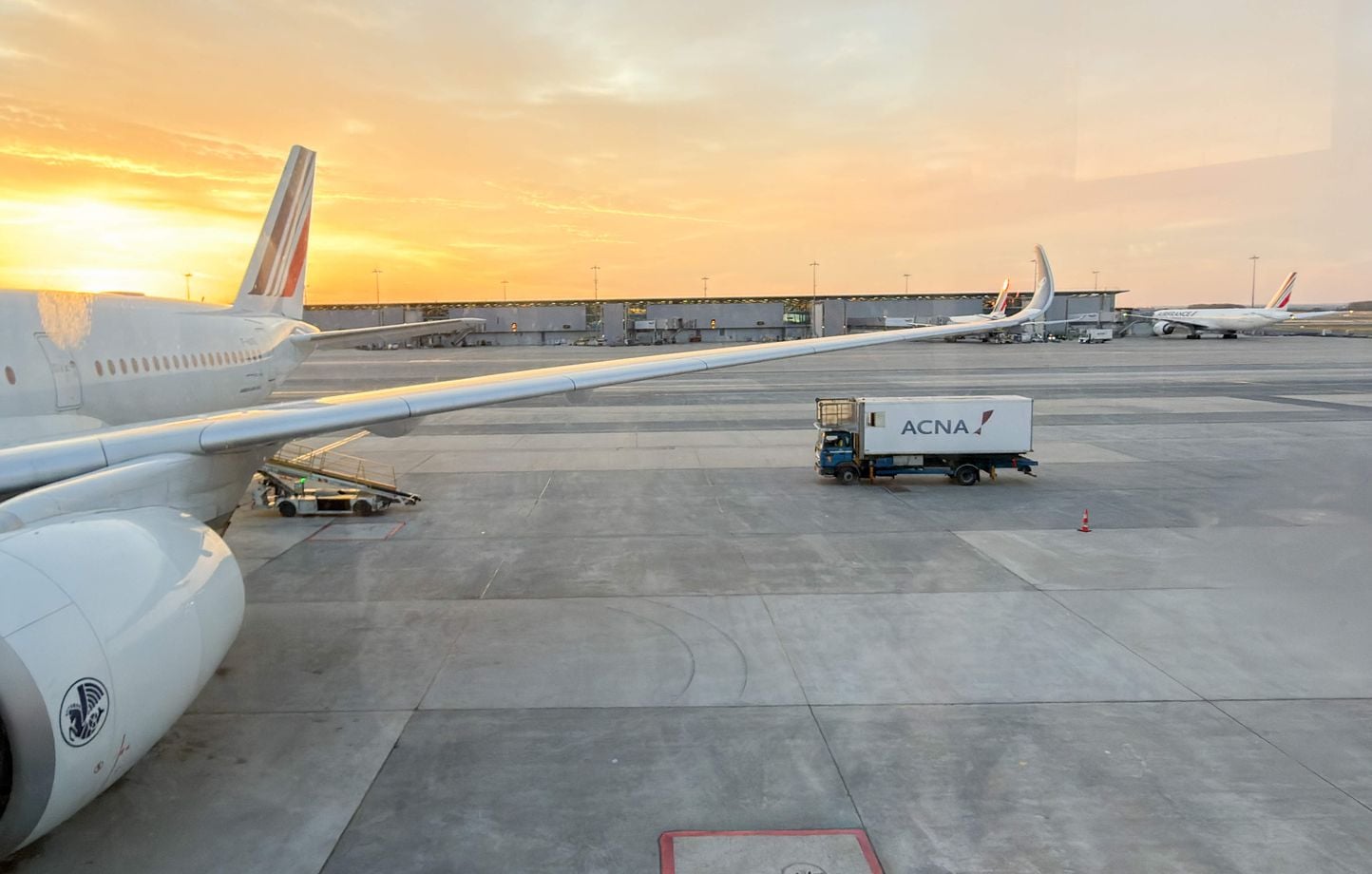 Les deux réalisateurs français arrêtés au Togo rentrent en France.
