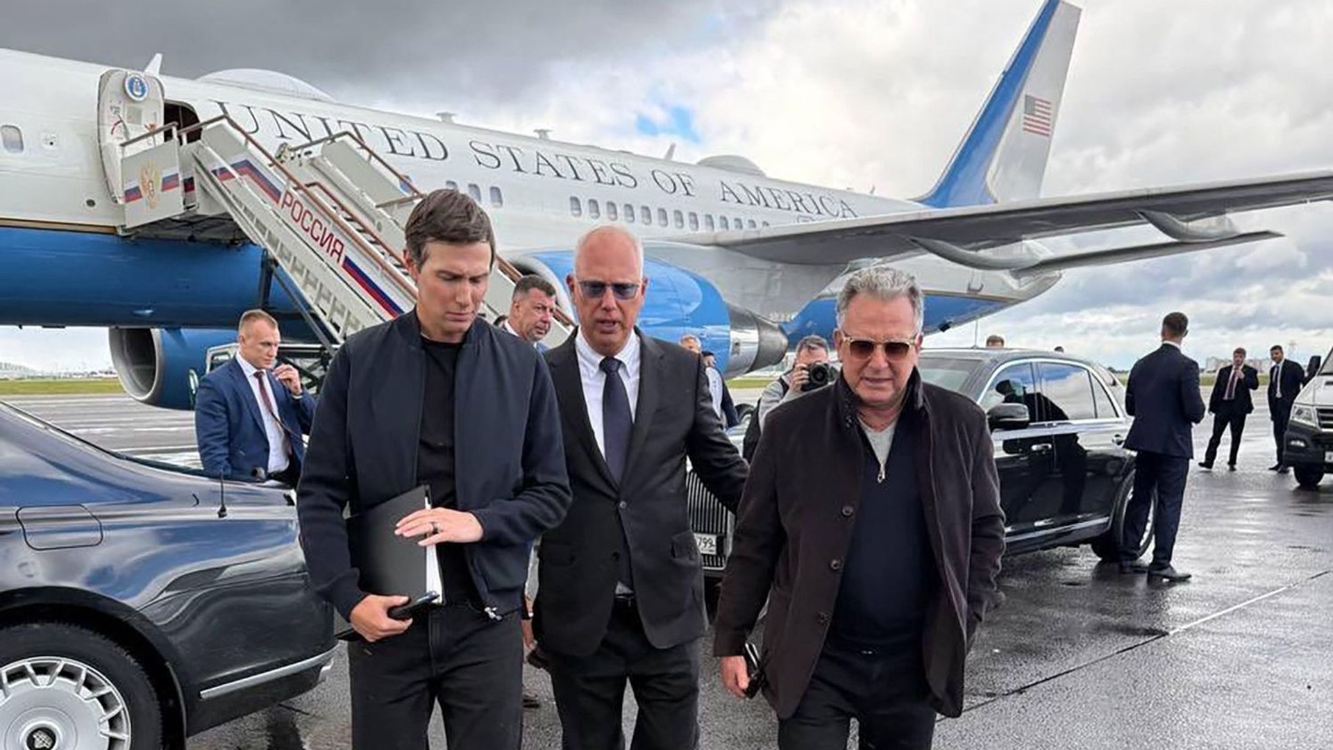 Les émissaires de Trump sont désormais à Moscou.