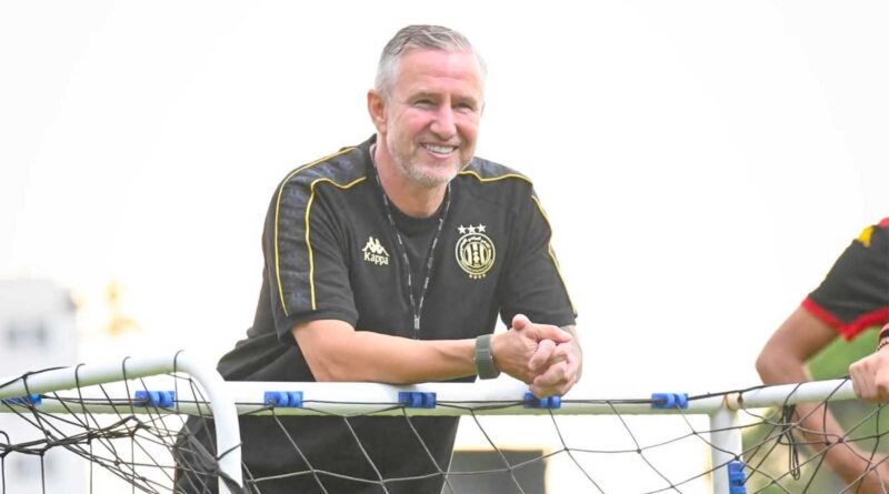 L’EST perd contre la JS Omrane : trop de philosophie nuit au football.