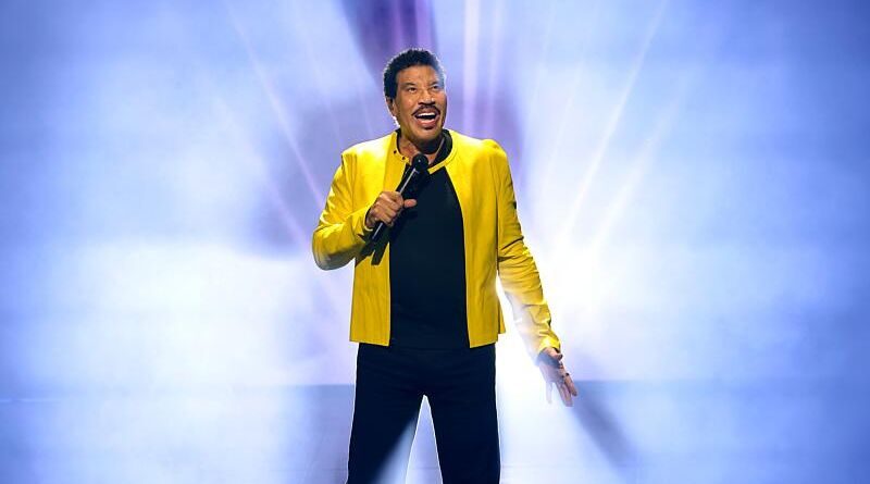 Lionel Richie hospitalisé après un malaise sur scène
