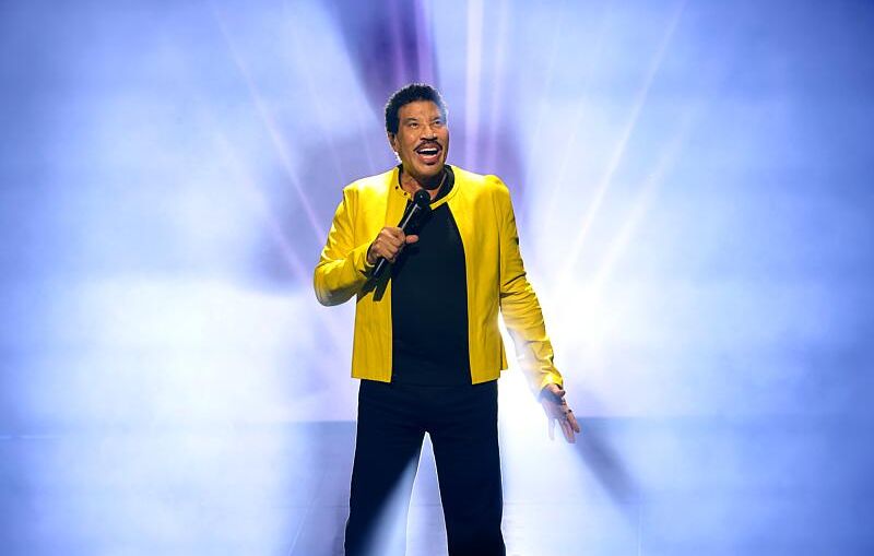 Lionel Richie hospitalisé après un malaise sur scène