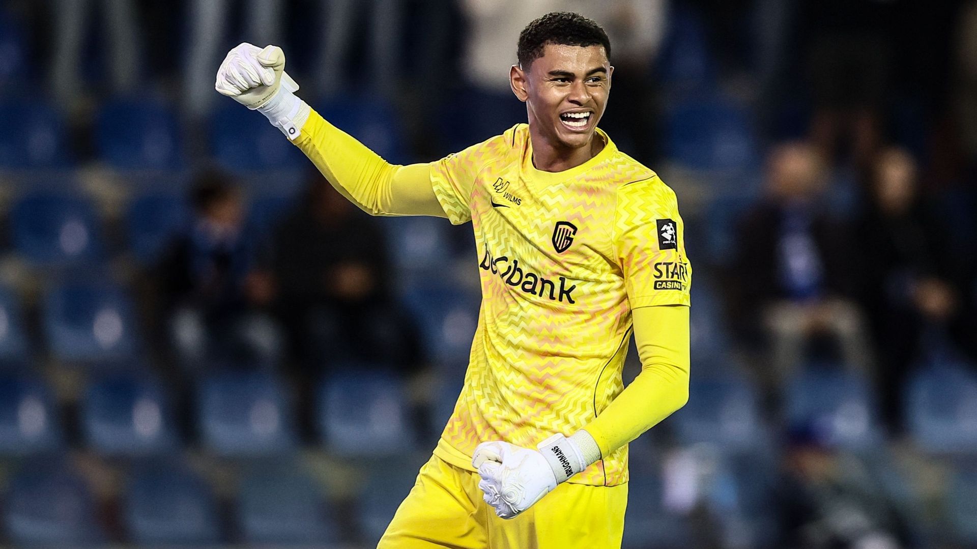 Liverpool officialise Lucca Brughmans, qui reste à Genk une saison.