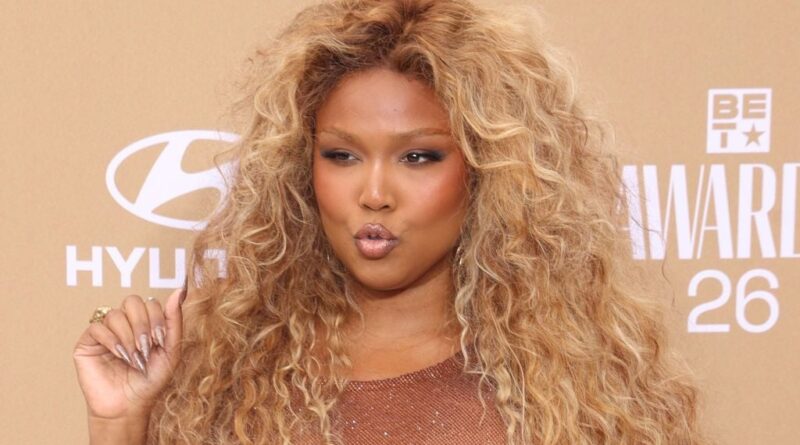 Lizzo « soulagée » après le classement sans suite de la plainte de son ancienne styliste