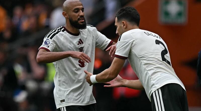 Manchester United se prépare pour une saison décisive avec Mazraoui.