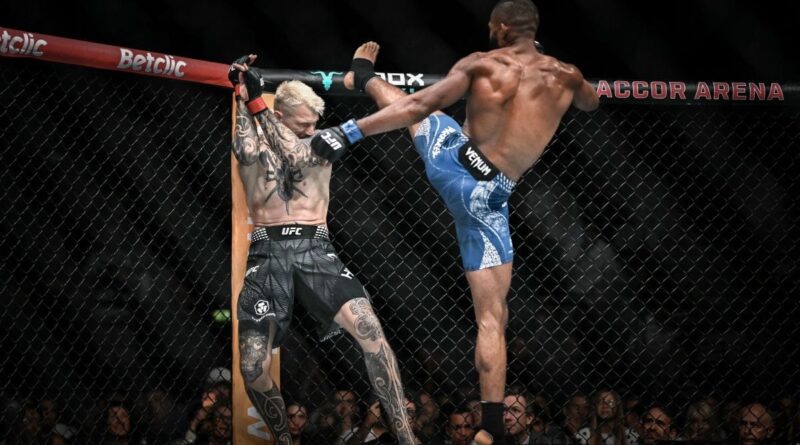 MMA : Cédric Doumbè critique « le comportement dégueulasse » du public à l’UFC Paris
