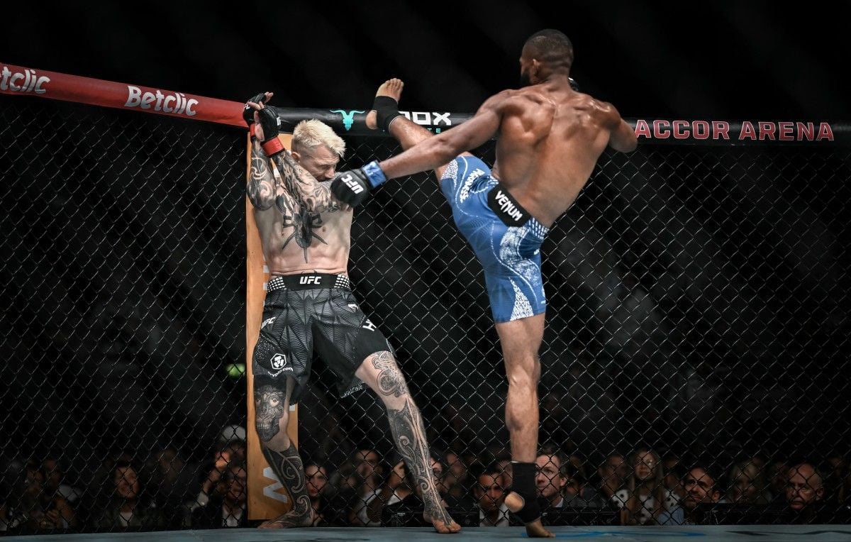 MMA : Cédric Doumbè critique « le comportement dégueulasse » du public à l’UFC Paris