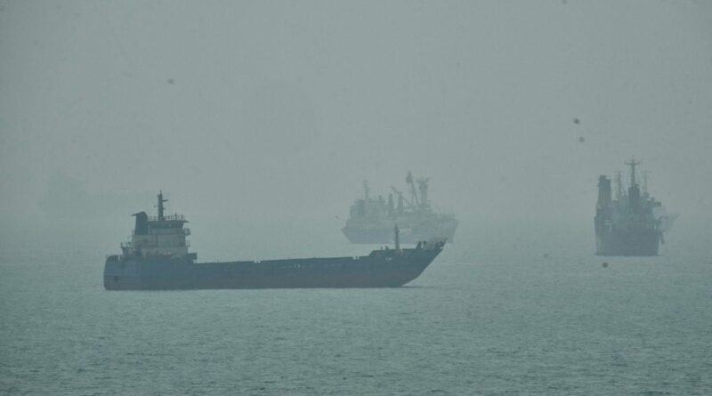 Oman recherche toujours deux marins après l’attaque d’un pétrolier à Ormuz