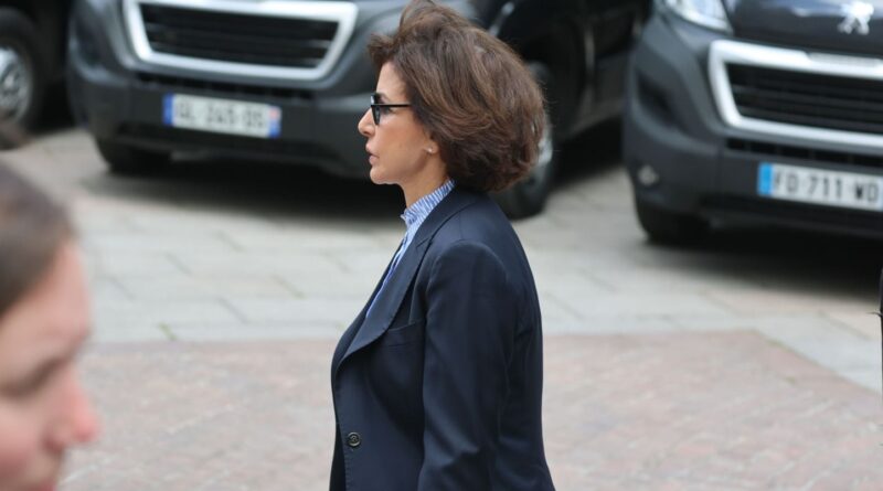 Rachida Dati demande à réintégrer la magistrature avant son procès.