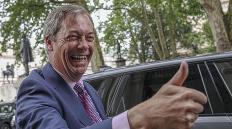 Scandale au Royaume-Uni : Nigel Farage surpris en train d'accepter un don illégal