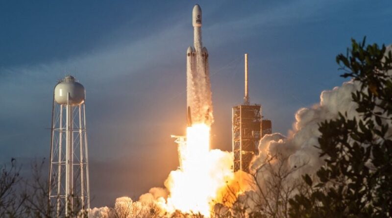 SpaceX et Blue Origin annulent leur participation au Sommet spatial de Paris… Un ordre de Trump ?