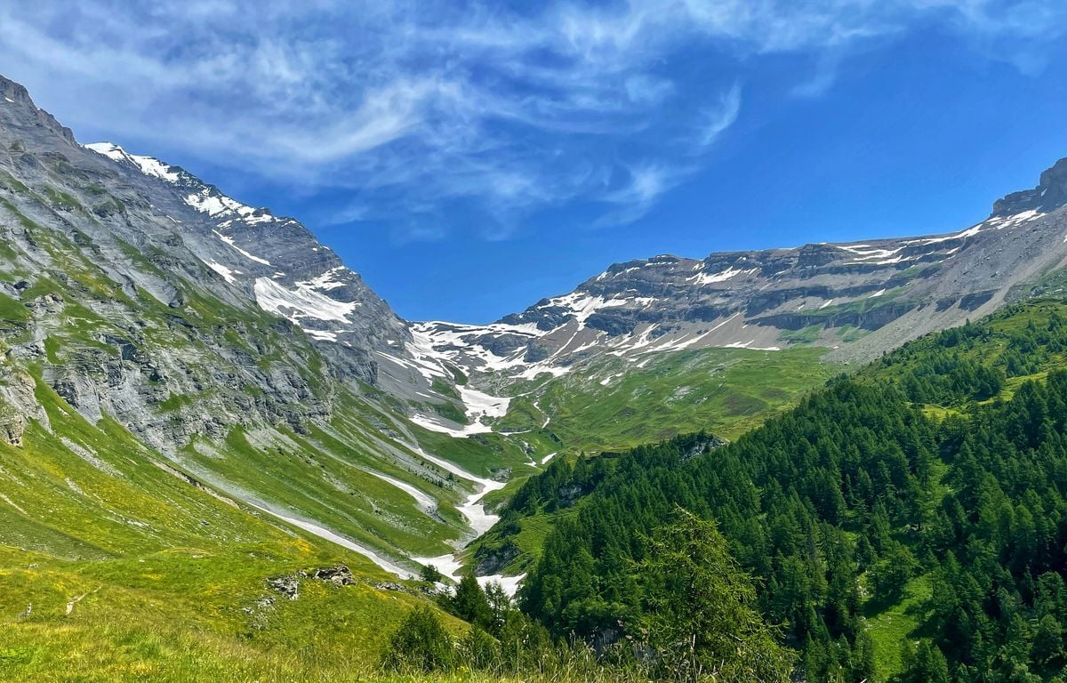 Suisse : trois personnes meurent dans le crash d’un petit avion