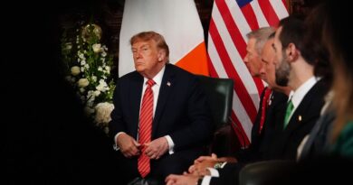 Trump plaide pour une Irlande unifiée, surprenant son entourage
