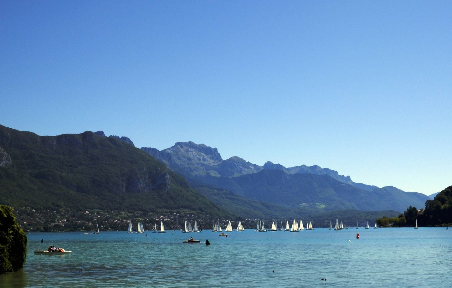 Tuerie de Chevaline : L’arme retrouvée dans le lac d’Annecy fera-t-elle avancer l’enquête ?