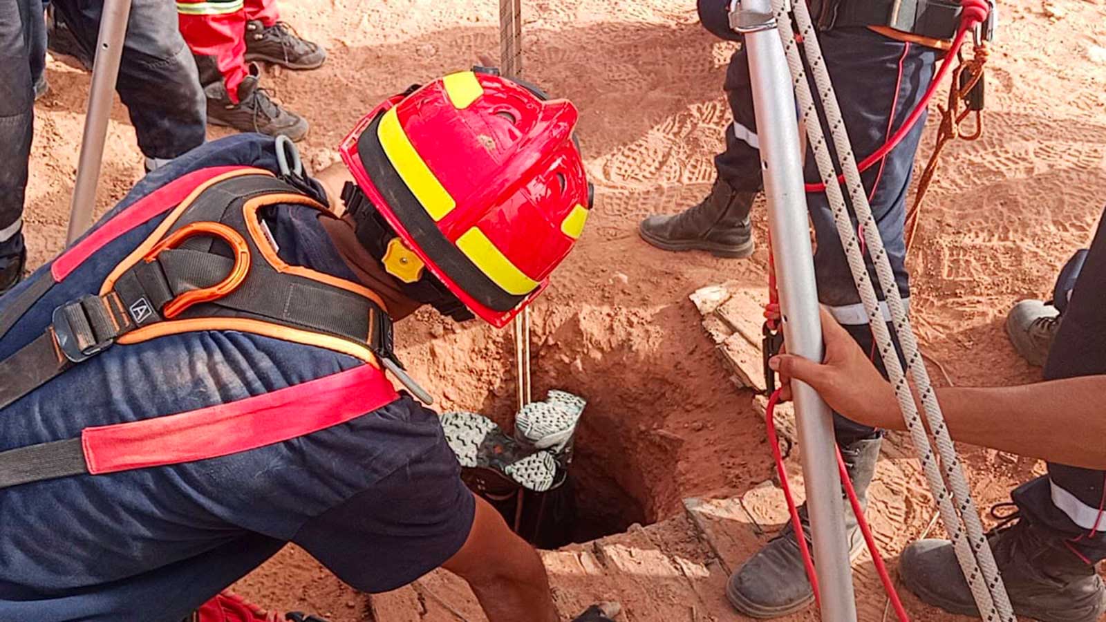 Un enfant de 10 ans coincé dans un puits de 80 mètres en Algérie : les secours interviennent
