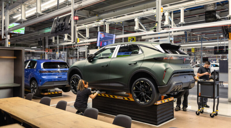 Volkswagen supprime 50 000 postes et menace 4 usines en Allemagne.