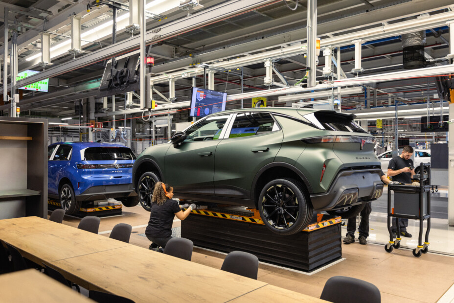 Volkswagen supprime 50 000 postes et menace 4 usines en Allemagne.