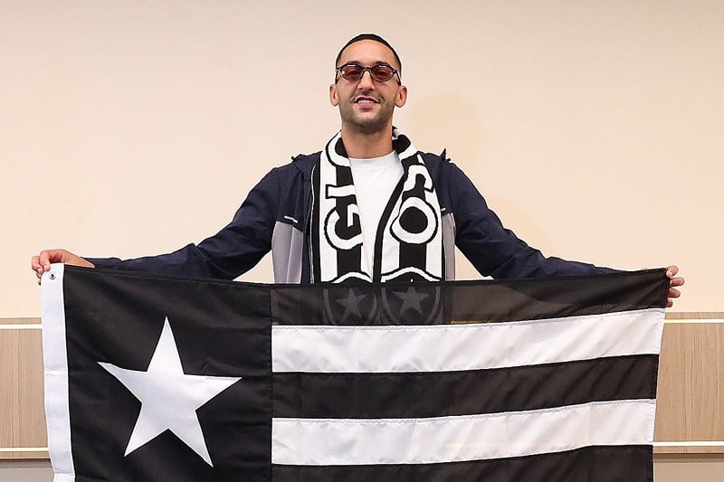 Ziyech arrive au Brésil et exprime son enthousiasme pour cette aventure