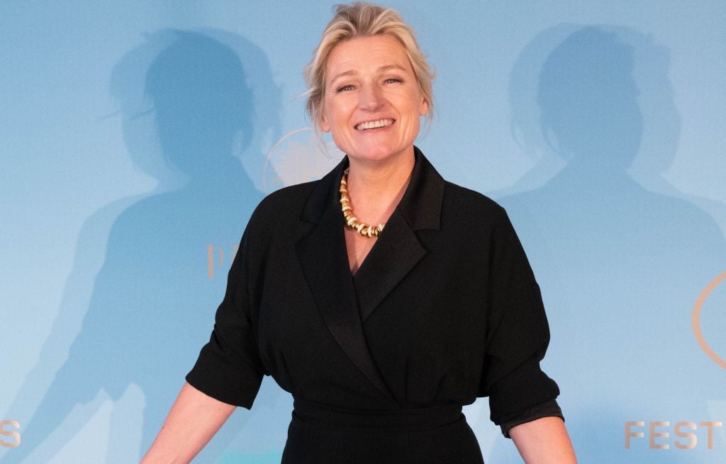 Anne-Élisabeth Lemoine explique qu’elle n’a pas cherché à maigrir et qu’elle a commencé le sport pour gérer son anxiété