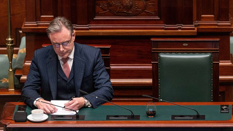 Budget fédéral : Bart De Wever reprend mercredi les bilatérales avec les vice-Premiers