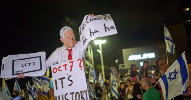 Des milliers de personnes défilent à Tel-Aviv contre Benyamin Netanyahou avant les législatives en Israël