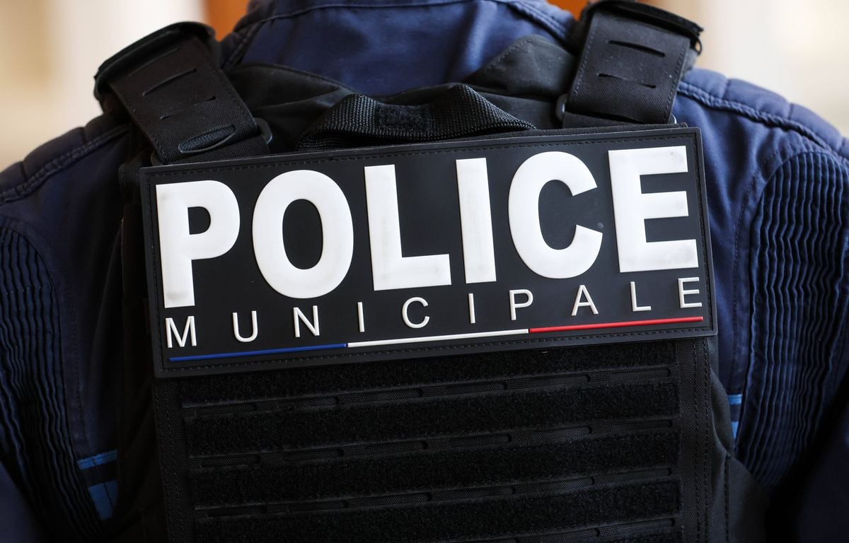 Deux policiers municipaux agressés lors des pillages à Paris le 17 octobre