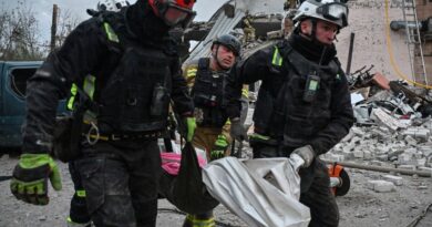 Guerre en Ukraine : la Russie utilise des bombes guidées, Kiev mise sur l’IA pour se défendre